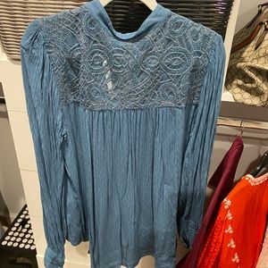 Free People large top